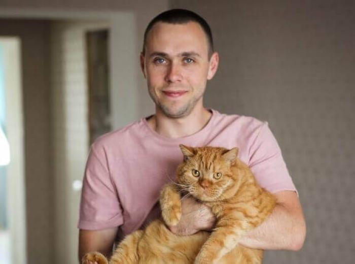 9 Ways to Help Your Cat Battle Obesity